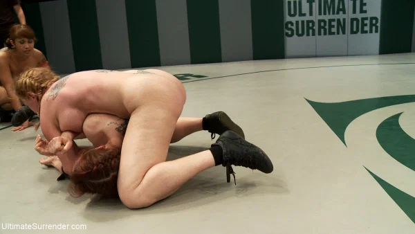 Naked women fight on a wrestling mat until they get bent over backwards  - Sports, Groupsex, Public, BDSM, Bondage, Ass, PAWG, Spreading, Big Tits, Pussy  - Photo 3