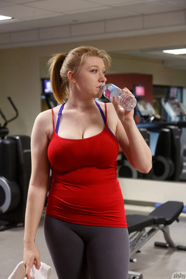 Curvy ginger Irelynn Dunham shows & squeezes her big tits after her workout  - Sports, Solo, Redhead, Natural Tits, Petite, Amateur, Big Tits, White, Beautiful, Feet  - Photo 3