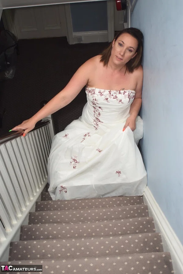 Amateur woman Sara Banks as her tits and pussy freed from a gown by two men  - Wedding, Reality, Curvy, Mature, Chubby, BBW, Thick, Threesome, Clothed, Upskirt  - Photo 10