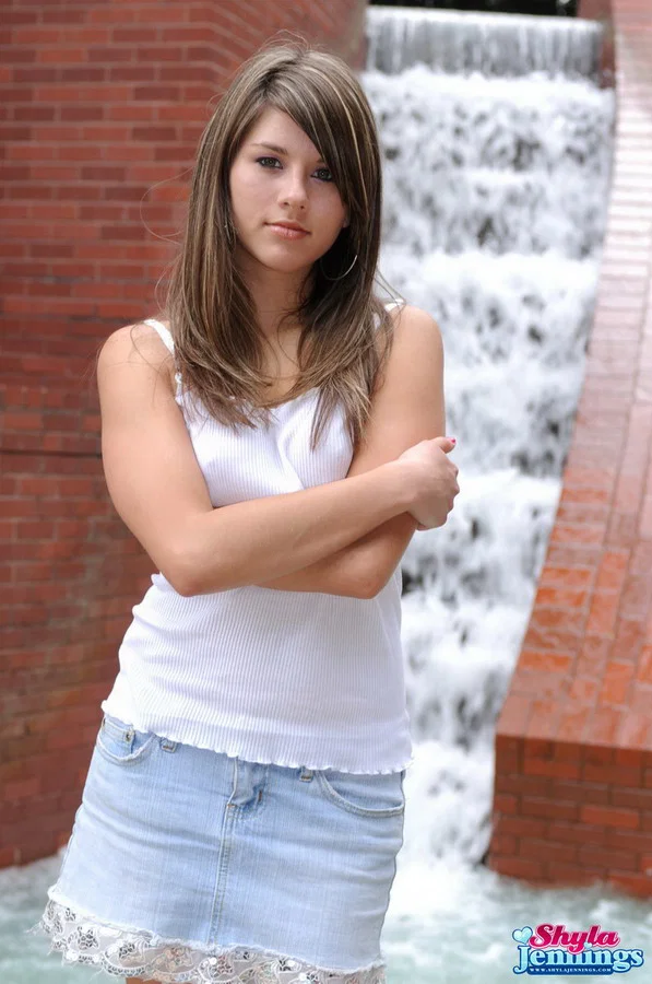 Nice teen Shyla Jennings flashes her ass and underboobage out on the street  - Teen, Public, Non Nude, Skirt, Amateur, Babe, Piercing, Skinny, Upskirt, Ass  - Photo 3