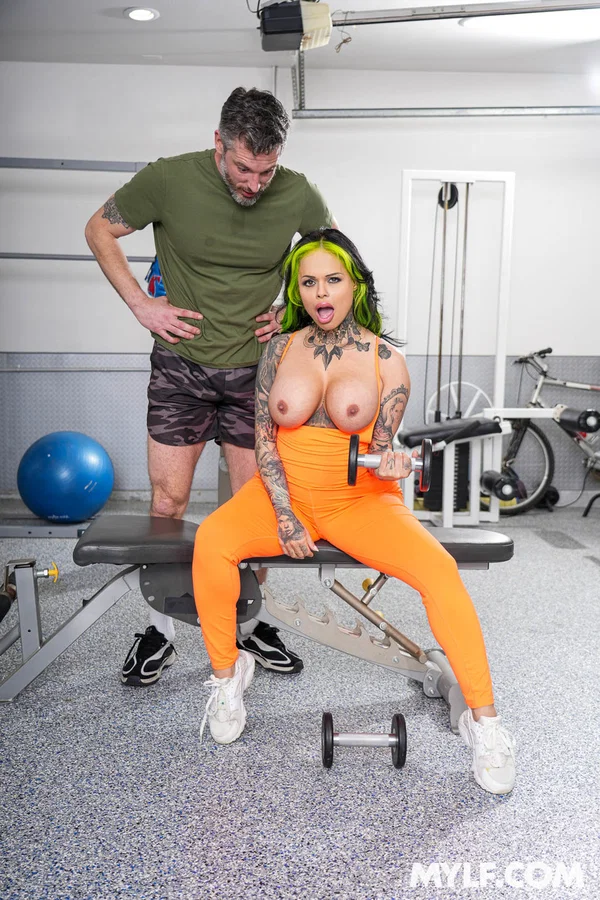 Curvy XWife Karen gets her pussy demolished by her personal coach at the gym  - Homemade, Sports, Gym, Thick, MILF, Perfect, Chubby, Curvy, BBW, Big Tits  - Photo 5