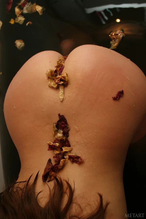 Redhead with perky tits and a trimmed pussy soaks in a bathtub filled with flowe  - Underwater, Bath, Beautiful, Wet, Big Tits, Ass, Pretty, Feet, Spreading, Pussy  - Photo 13