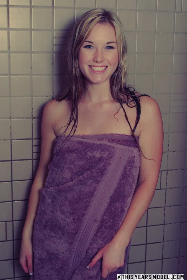 Dirty blonde Jewel removes a bath towel to show her naked body in a shower  - Shower, Wet, Tiny Tits, PAWG, Ass, Babe, Beautiful, Solo, Glamour, Model  - Photo 1