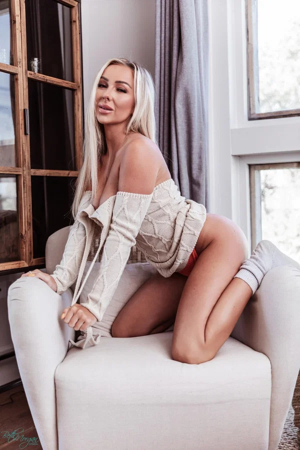 Hot blonde Beth Morgan gets naked while decked out in white socks  - Socks, Model, Ass, Skirt, Panties, Blonde, Big Tits, Glamour, Clothed, Spreading  - Photo 3