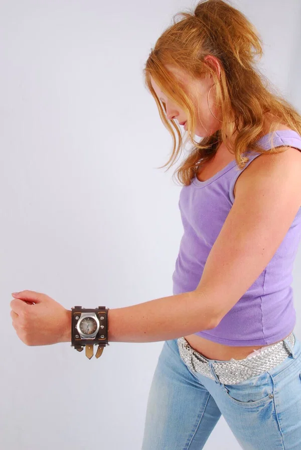 Natural redhead models a large cuff watch in a tank top and faded jeans  - Jeans, Amateur, Redhead, Clothed, Beautiful, Solo, Ass, PAWG, Babe, Non Nude  - Photo 10