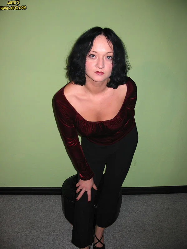 Mayas Handjobs Official starring Mayas Handjobs Naked XXX  - MILF, Short Hair, Spreading, Brunette, Non Nude  - Photo 2