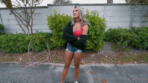 Hitchhiker with big tits Zoey Sinn has hardcore sex with a stranger in his car  - MILF, Reality, Latina, Big Tits, Amateur, Hardcore, Fetish, Outdoor, Shorts, Tall  - Photo 7