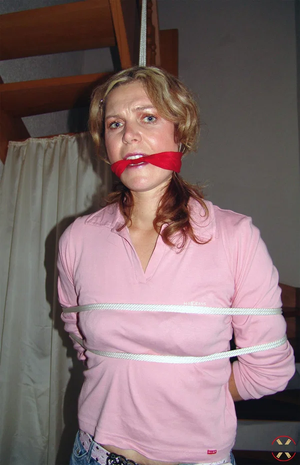 Clothed girl Blonde Lea is cleave gagged while bound with rope  - Bondage, Jeans, Clothed, Non Nude, BDSM, Redhead, High Heels  - Photo 6