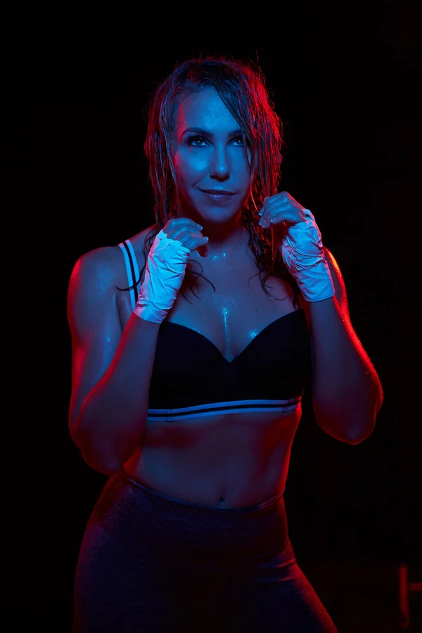 Sexy boxer babe Holly Randall doffs her wet shirt and teases with her tits  - Sports, Mature, Centerfold, MILF, Wet, Redhead, Uniform, Solo, Beautiful, Big Tits  - Photo 2