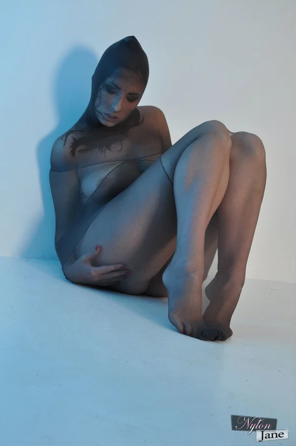 Kinky MILF Paige Turnah covered head to toe in pantyhose spreading pussy  - Fetish, MILF, Legs, Feet, Big Tits, Close Up, Tall, Pussy, Natural Tits, Spreading  - Photo 7
