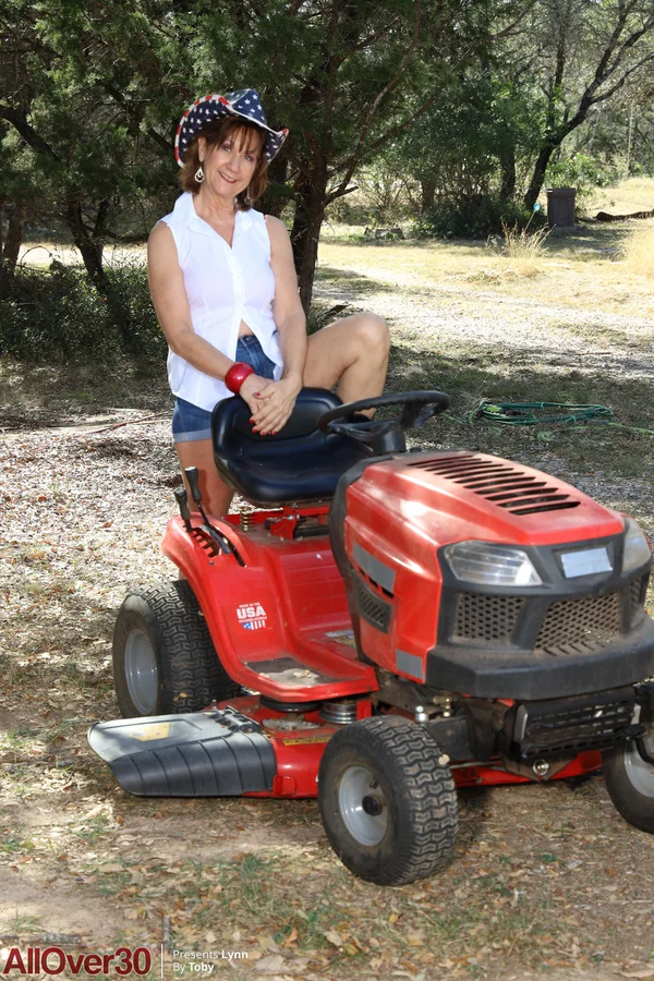 Horny granny in cowgirl hat Lynn shows her big tits and poses naked outdoors  - Mature, Curvy, Chubby, Outdoor, Shorts, Short Hair, Amateur, Thick, BBW, Natural Tits  - Photo 2