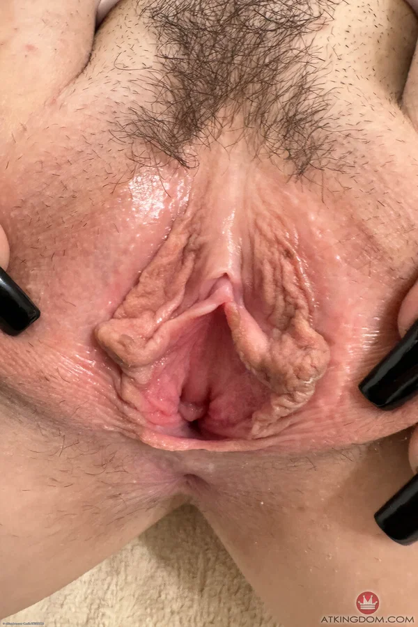 Skinny girl Delilah Day holds her pussy lips wide open after getting naked  - Girlfriend, Nurse, Amateur, Sexy, Step Sister, Skinny, White  - Photo 16