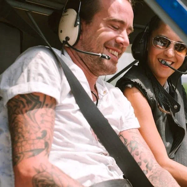 European girlfriend Carolina Abril making out with her man in his helicopter  - Reality, Erotic, Glasses, Non Nude, Pornstar, Outdoor, Brunette, Clothed  - Photo 9