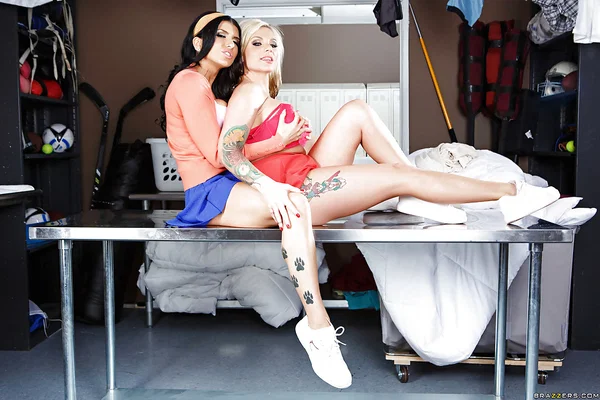 Two sexy lesbian pornstars Kate Frost and Romi Rain fucking  - MILF, Lesbian, Legs, Tattoo, Humping, Big Tits, Pornstar, Ass, Ass Licking, Kissing  - Photo 6