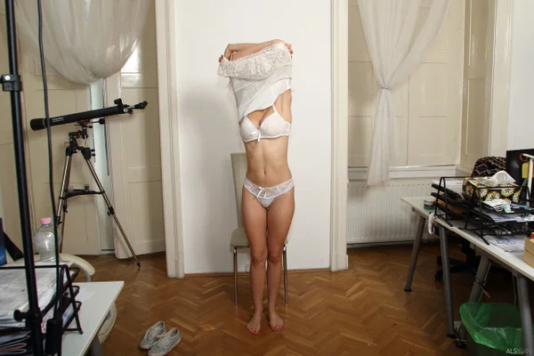 Young Ukrainian girl Stella Cardo unveils her natural tits & puffy nipples  - Casting, Saggy Tits, Amateur, Natural Tits, Nipples, Ukrainian, Ass, Shaved, Big Tits, Spreading  - Photo 3