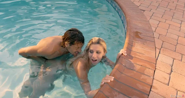 Hot blonde teen Chanel Grey getting fucked doggystyle beside the pool  - Model, Cute, White, Teen, Blonde, Glamour, Pornstar  - Photo 12