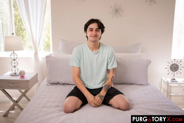 Latina girl Adrianna Jade seduces and fucks her stepbrother on a bed  - Handjob, Brazilian, Kissing, Big Cock, Latina, Hairy, Panties, Pussy, Clothed, Reality  - Photo 3