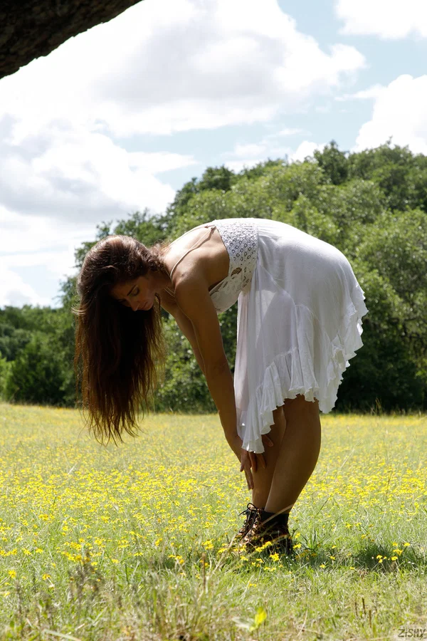 Amateur beauty Vyness Lucero poses in a sexy summer dress outdoors  - Amateur, Outdoor, Non Nude, Beautiful, Solo, Big Tits, Babe  - Photo 9