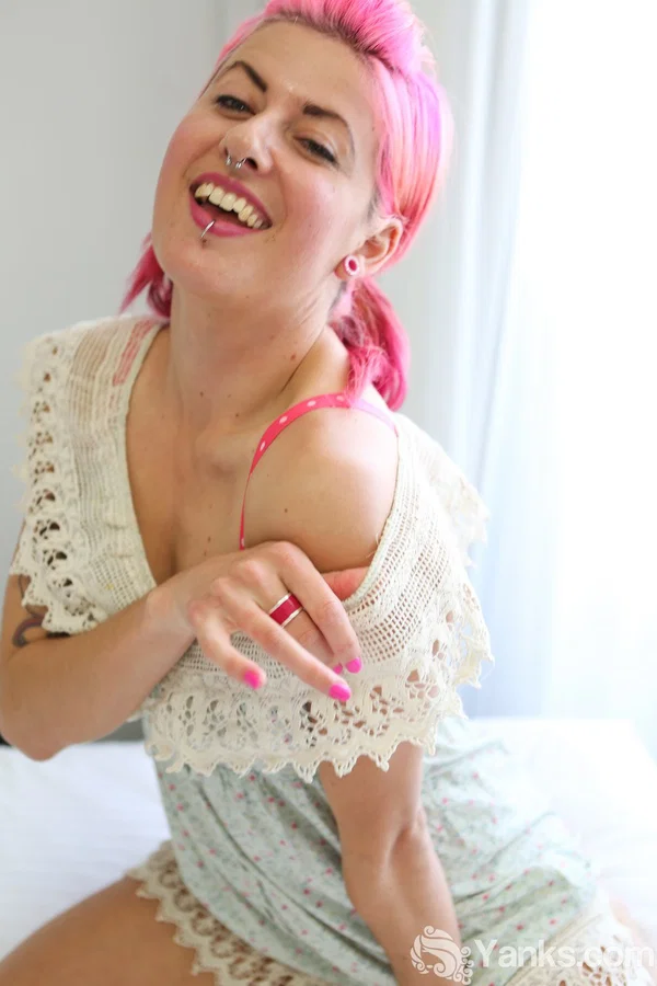 Pink haired Zahra Stardust does hot striptease on her bed showing pierced clit  - Amateur, Redhead, Pretty, Babe, Pussy, Beautiful, Ass, Spreading, Close Up, Solo  - Photo 1