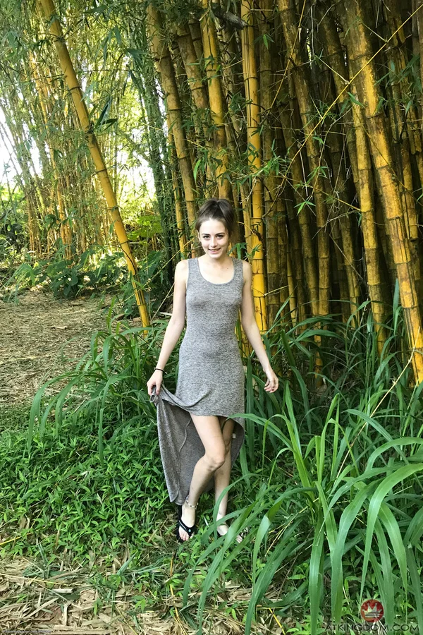 Skinny American girlfriend Kyler Quinn poses nude & masturbates in public  - Public, Girlfriend, Amateur, Beach, Petite, Feet, Teen, Step Sister, Outdoor, Pussy  - Photo 15