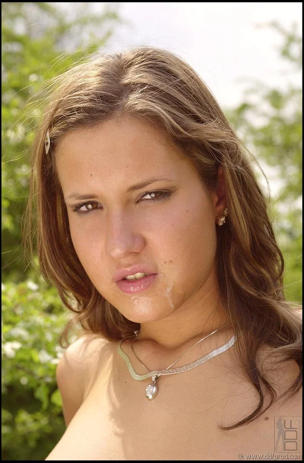 European teen with nice naturals Jenny Wings gives head outdoors  - Outdoor, Panties, Blowjob, MILF, Hungarian, Facial, Cumshot, White, Brunette, Shorts  - Photo 10
