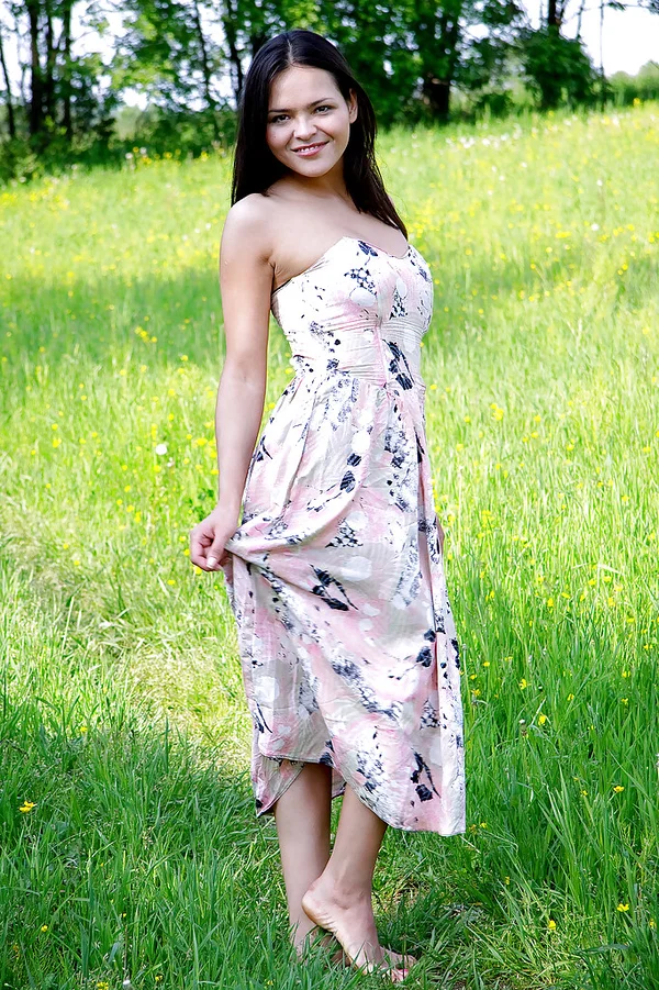 Ten babe with big tits gets horny masturbating her cunt outdoor  - Outdoor, Teen, Spreading, Big Tits, Cute, Babe, Ass, Masturbation, PAWG, Pussy  - Photo 1