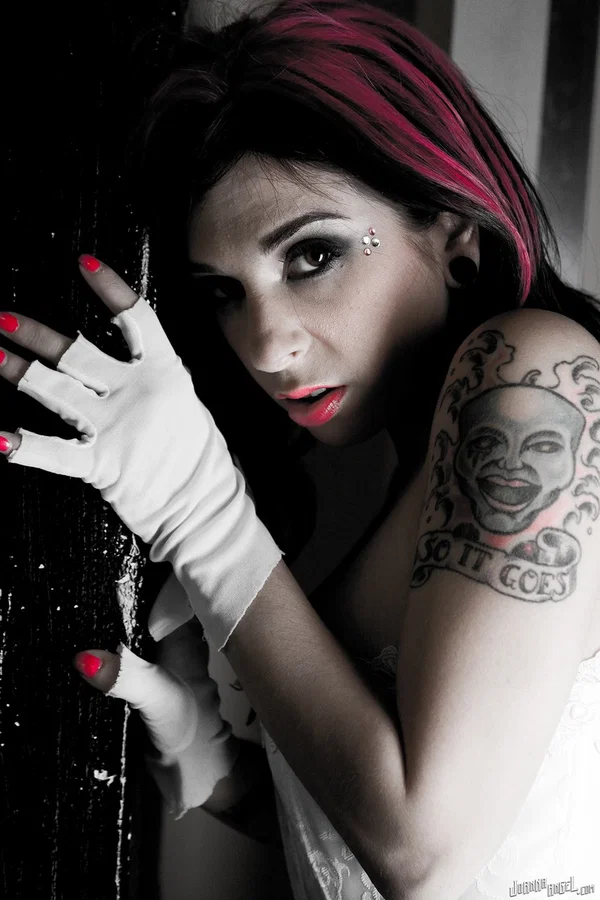 Erotic tattooed Joanna Angel in glove & white lace exposes her big breasts  - Arab, Fetish, Pretty, Non Nude  - Photo 7