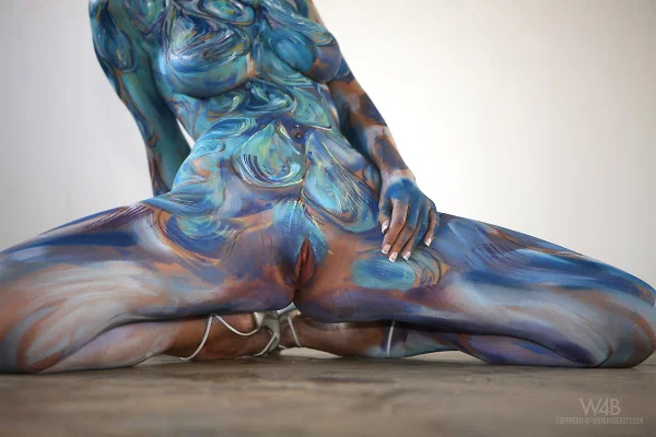 Solo model with nice tits models naked but covered in body paint  - Fetish, Glamour, Big Tits, Czech, Babe, Beautiful, Ass, Pussy, High Heels, Model  - Photo 7