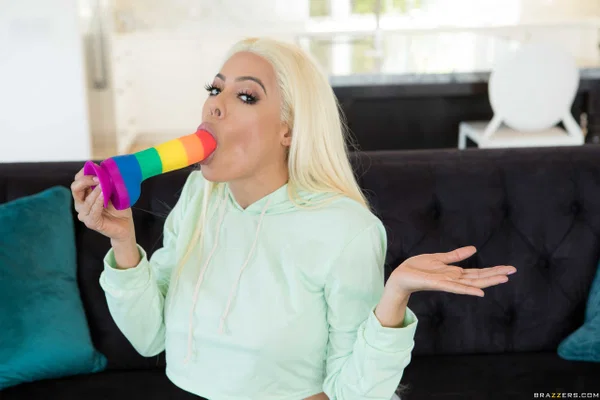 Blonde Latina Luna Star displays her big juggs and shaved holes on camera  - Cuban, Shorts, Latina, Pornstar, Big Tits, Ass, Pussy, Dildo, Close Up, Legs  - Photo 21