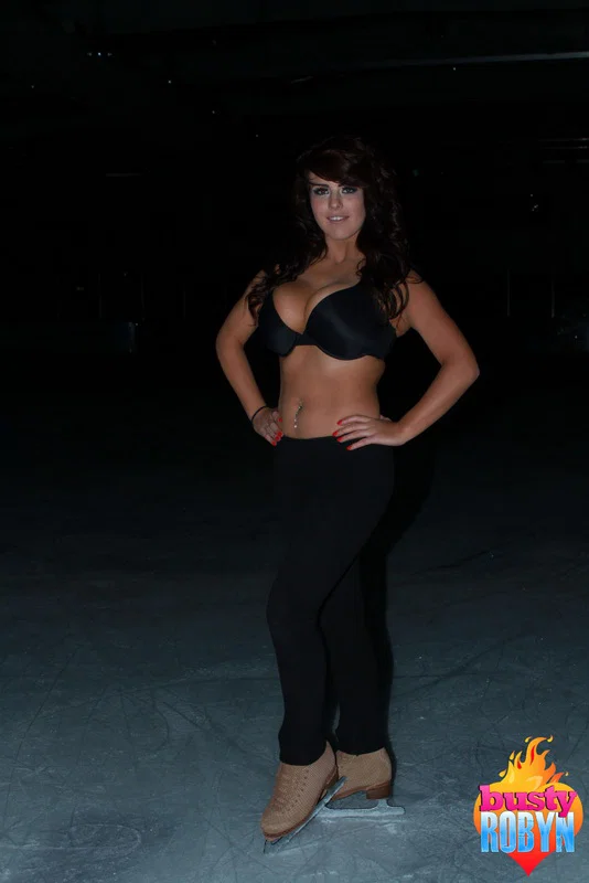 British figure skater Robyn Alexandra unleashes her knockers in pantyhose  - Pantyhose, Lingerie, Amateur, Big Tits, Panties, Natural Tits, British, Skirt, Brunette, Ass  - Photo 2