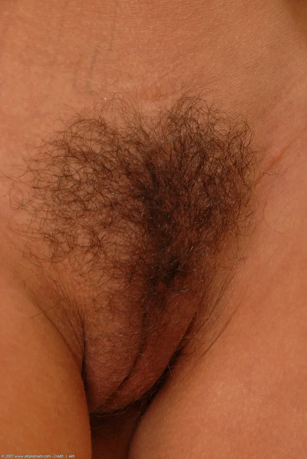 Pretty blonde amateur Viki shows her nice tits and bushy cunt in a kitchen  - Hairy, Amateur, Pretty, Nipples, Blonde, Kitchen, Teen, Beautiful, Feet, Ass  - Photo 4