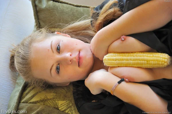 Hot redhead girl strips naked on the street and toys with banana and corn cob  - Teen, Dildo, Blonde, Babe, Jeans, Close Up, Pussy, Skinny, Ass, Feet  - Photo 11