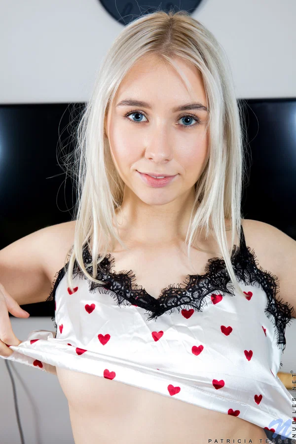Alluring babe Patricia Tease spreads & fingers her yummy pussy up close  - Pussy, Close Up, Spreading, Teen, Feet, Tiny Tits, Ass, Skinny, Masturbation, Blonde  - Photo 4