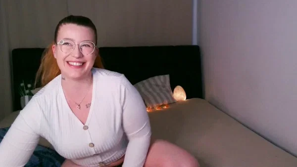 Chubby mom Sophia V shows her big ass and masturbates using sex toys on a bed  - Mom, Nurse, Amateur  - Photo 10