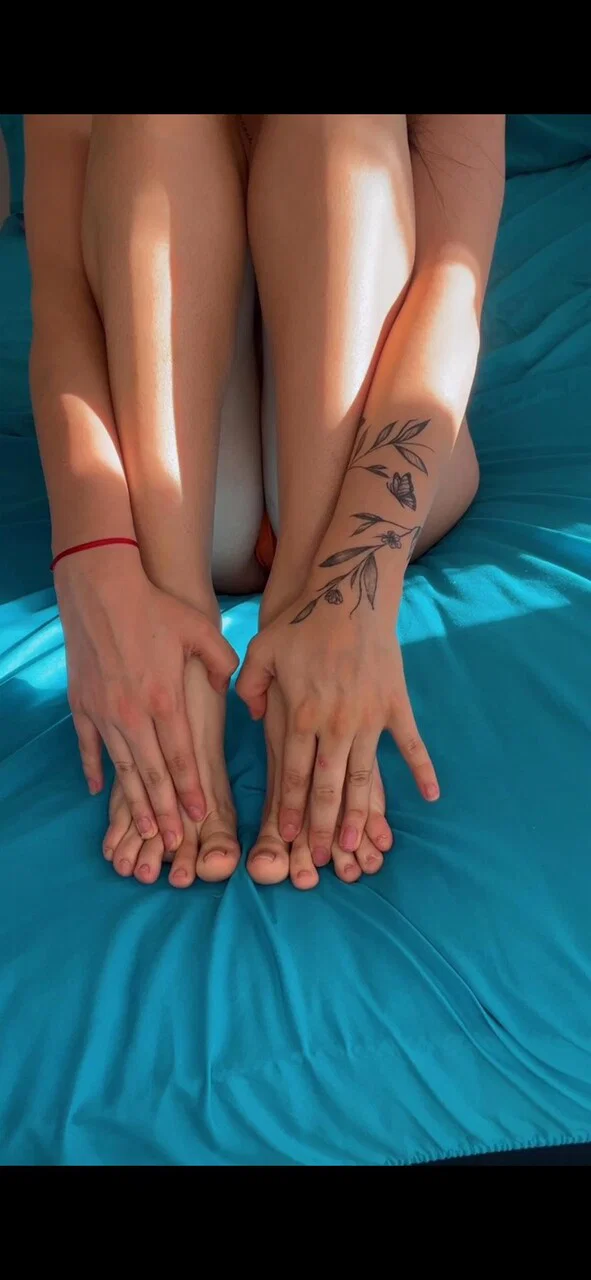 OnlyFans Vanessa Cherry 18 featuring Vanessa Cherry 18 Hot Images  - Socks, Amateur, Curvy, Babe, Sexy, Chubby, Thick, Feet, Non Nude, Brunette  - Photo 12