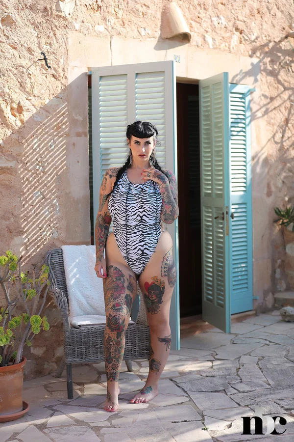Tattooed babe Cherrie Pie shows off her juicy tits and her big booty outdoors  - Chubby, Curvy, Thick, BBW, Babe, Piercing, Beautiful, Outdoor, Solo, Non Nude  - Photo 1