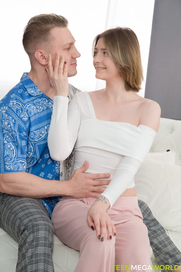 Pretty teen Funky Town enjoys hardcore anal & vaginal sex with a hung stud  - Anal, Amateur, Russian, Cum In Pussy, Short Hair, Creampie, Ass Fucking, Blowjob, White, Reality  - Photo 3