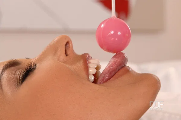 Beautiful Hungarian Cindy Hope stimulates her trimmed pussy with Ben-Wa balls  - Ebony, Pussy, Hungarian, African, Spreading, Big Clit, Black, Big Tits, European, Feet  - Photo 11