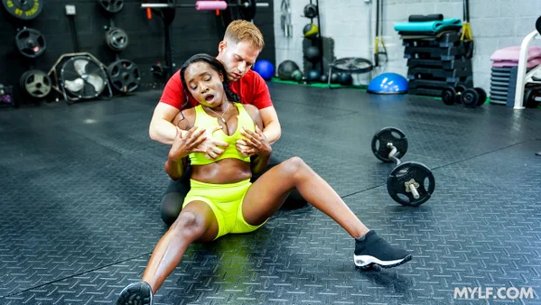 Black babe Naomi Foxxx enjoys hardcore sex with a white guy at the gym  - Ebony, Sports, Gym, Interracial, Curvy, Thick, Big Tits, Amateur, Chubby, African  - Photo 13