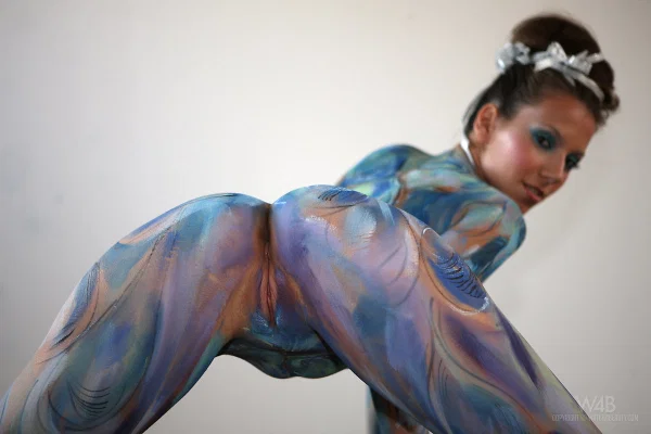 Solo model with nice tits models naked but covered in body paint  - Fetish, Glamour, Big Tits, Czech, Babe, Beautiful, Ass, Pussy, High Heels, Model  - Photo 8