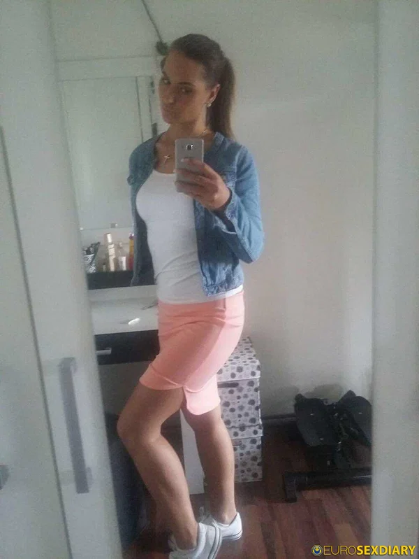 Cute European amateur Naomi exposes her hot body and gets rammed in POV sex  - Polish, POV, Czech, High Heels, Amateur, Ass Fucking, Pussy, Ass, Doggy Style, Natural Tits  - Photo 1
