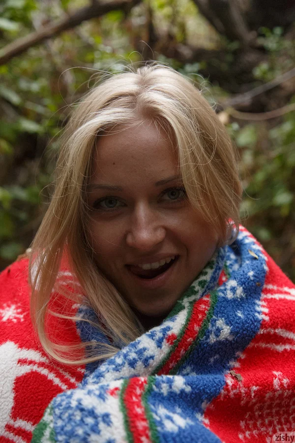 Blonde teen babe Ira Greene gets naked outside & spreads her legs on a blanket  - Outdoor, Amateur, Teen, Cute, Face, Solo, Blonde, Babe, Clothed, Beautiful  - Photo 5