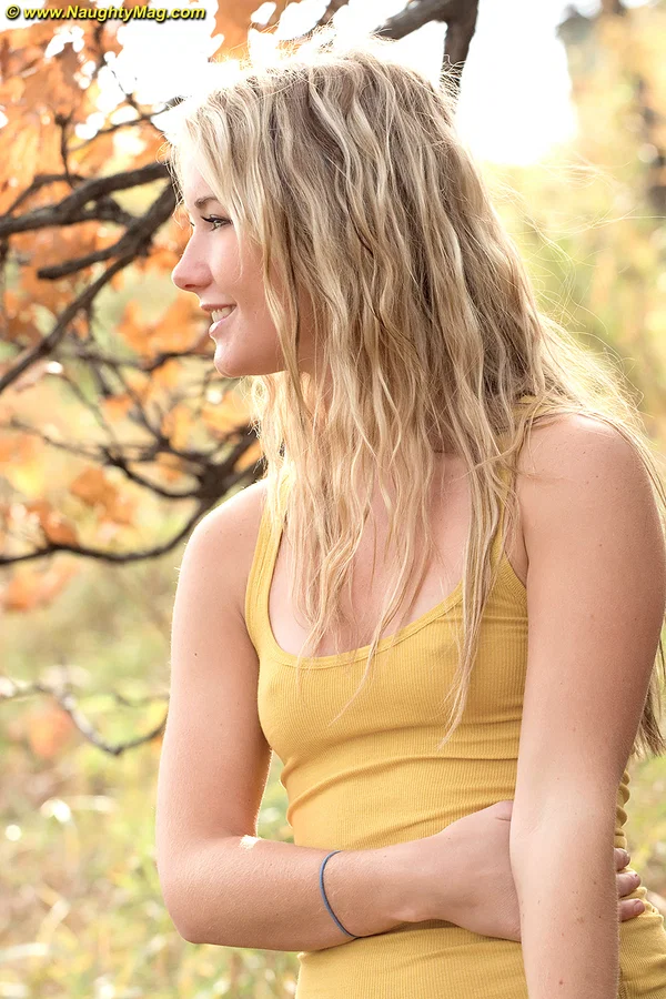 Skinny amateur blonde Jewel sheds her clothes to squat naked under a tree  - Babe, Amateur, Outdoor, Skirt, Beautiful, PAWG, Ass, Legs, Solo  - Photo 1