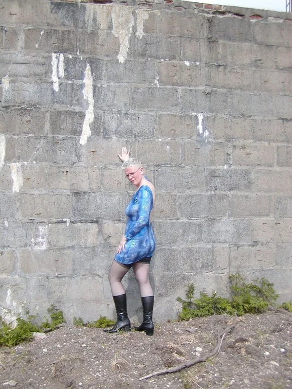 Older blonde Tiffany Pearl gets naked in black stockings and boots  - Mature, Saggy Tits, Boots, Glasses, Thick, Outdoor, Leather, Stockings, Ass, Chubby  - Photo 2