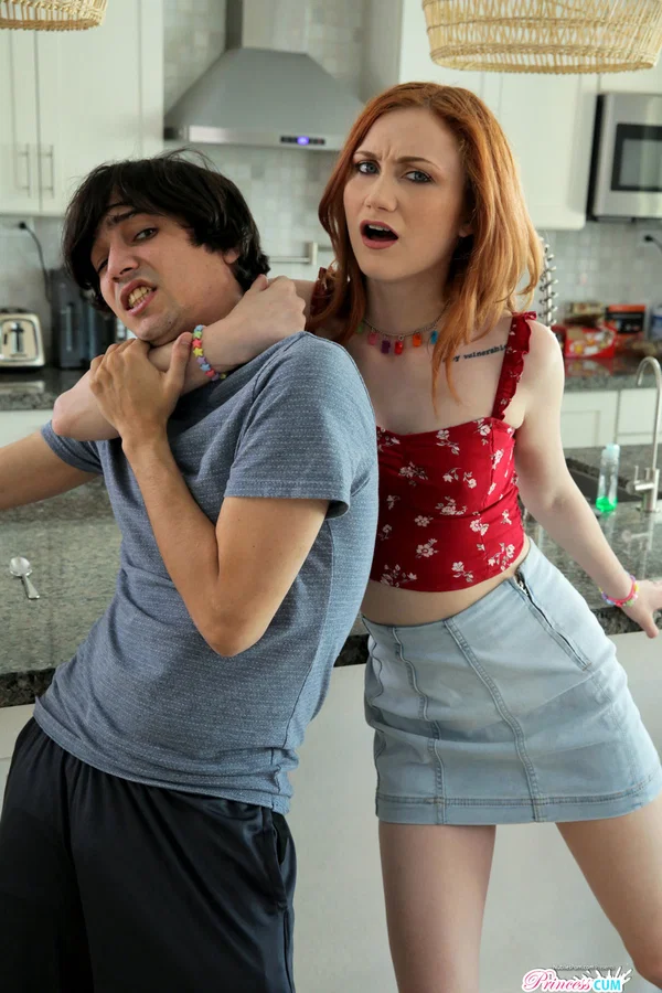 Amateur redhead Scarlet Skies bares her tiny tits & gets fucked by her stepbro  - Creampie, Step Brother, Upskirt, Tiny Tits, Redhead, Cute, Teen, Cumshot, PAWG, Spanish  - Photo 4