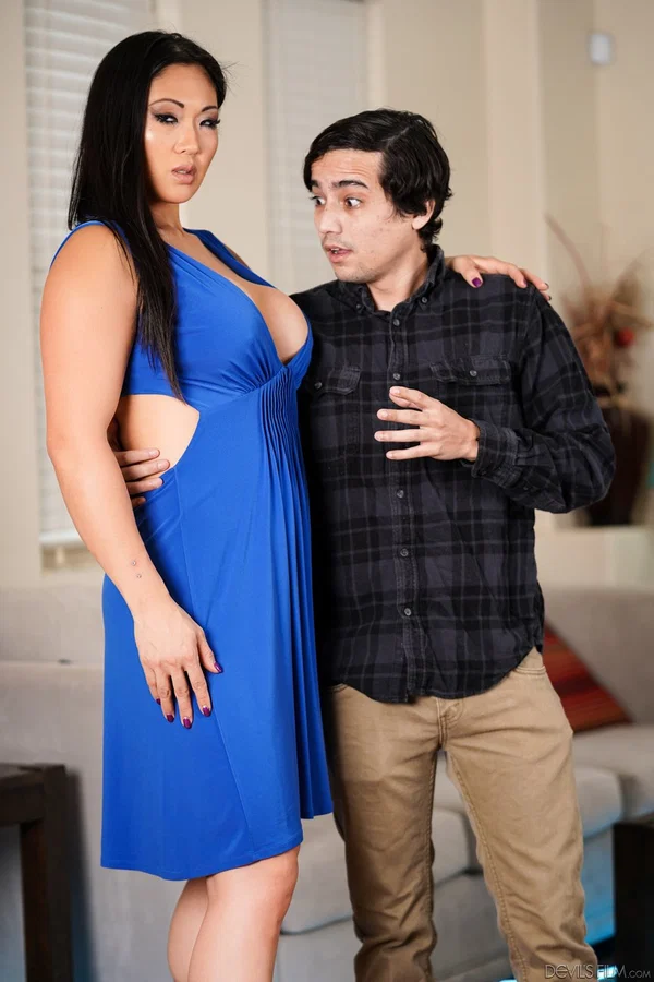 Busty Asian chick Nyomi Star deepthroats a boy before sex and a cumshot  - Asian, MILF, Curvy, Thick, Cum In Pussy, Chubby, BBW, Big Tits, Natural Tits, Reality  - Photo 1