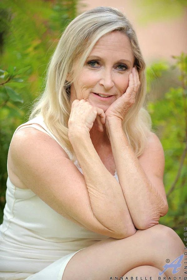 Blonde granny Annabelle Brady removes her dress & masturbates in the back yard  - Mature, Upskirt, Amateur, Skirt, Outdoor, Pussy, Stockings, Clothed, Natural Tits, Masturbation  - Photo 2