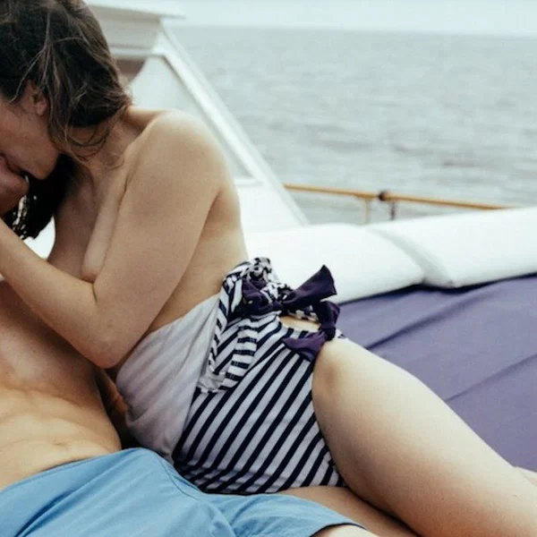 All-natural girlfriend Paulita Pappel engages in oral sex action on the boat  - Hairy, Outdoor, Natural Tits, Hardcore, Kissing, Reality, Blowjob, Ass, Clothed, Cowgirl  - Photo 5