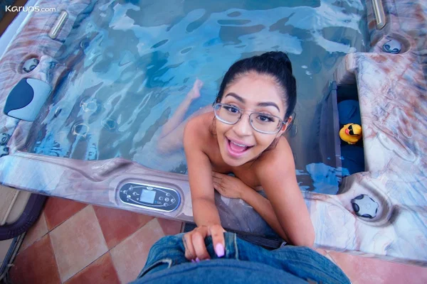 Latina teen Binky Beaz fucks and exercises with her glasses on  - Latina, POV, Sports, Gym, Teen, Glasses, Ass, Amateur, Pool, Shorts  - Photo 5