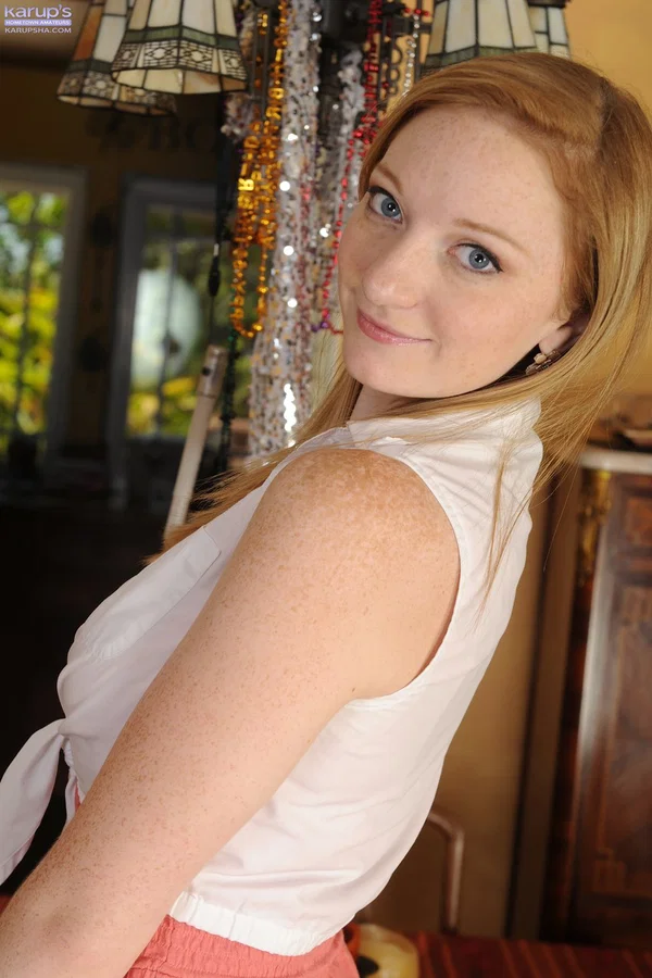 Blue-eyed babe Indiana Jane exposes her big booty and big tits in a solo  - Amateur, Redhead, Upskirt, Teen, Cute, Sexy, Tall, Perfect, Pussy, Beautiful  - Photo 1